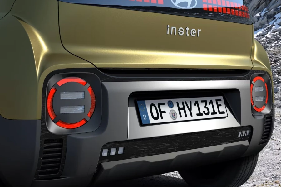 hmd-inster-cross-2024-exterior-rear-detail-newplate-4x3_be452c7a34e1cb74b72d1cf8158c5b6d