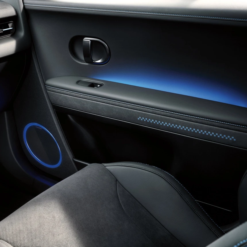 hyundai-ioniq-5-n-interior-2023-ambient-light_e2cf3058a74c2ef347e238bebd48de8e