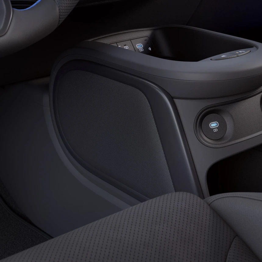 hyundai-ioniq-5-n-interior-2023-shot-40-centre-console-kneepad_ae823188705a9c8655eef67eede338b2