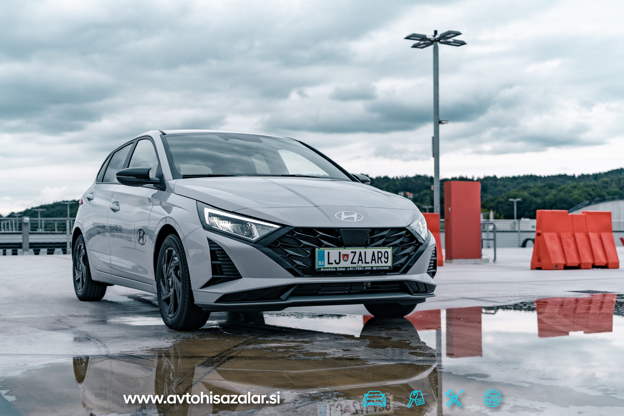 Hyundai i20 Style Black Line